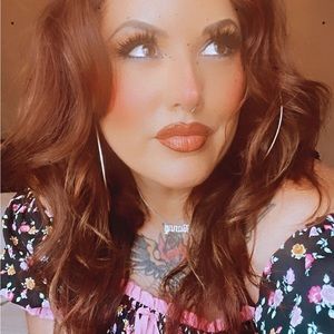 Meet your Posher, Lisa!